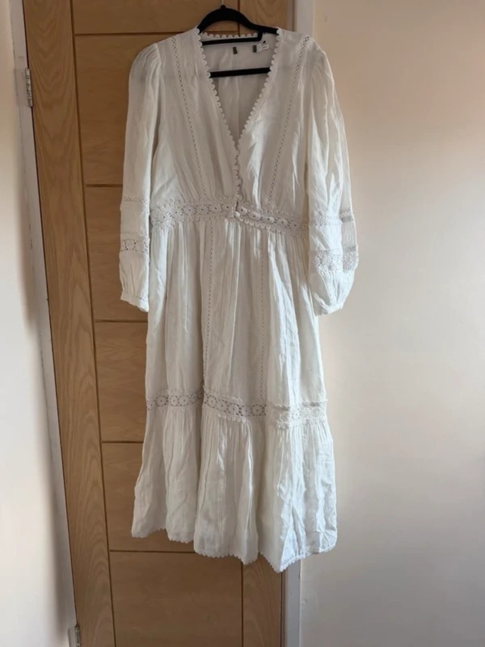 Boho White Lace-Trim Midi Dress with V-Neck